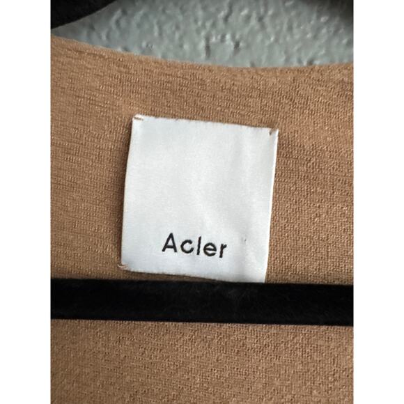 Women's Acler Highfield Scoop Neck Top in Nougat size US 4 Quiet Luxury - Picture 3 of 4